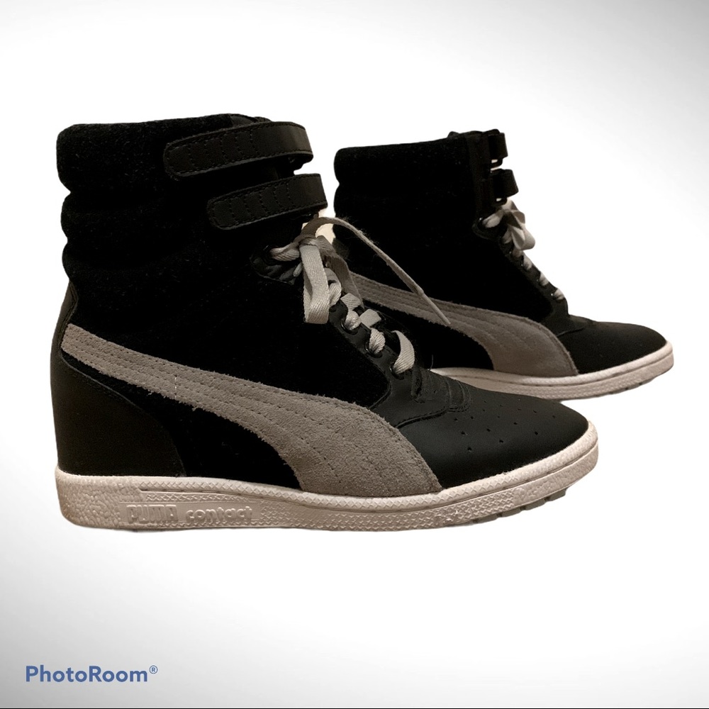 PUMA Women's Sky Wedge Sneaker (9) Black & Grey